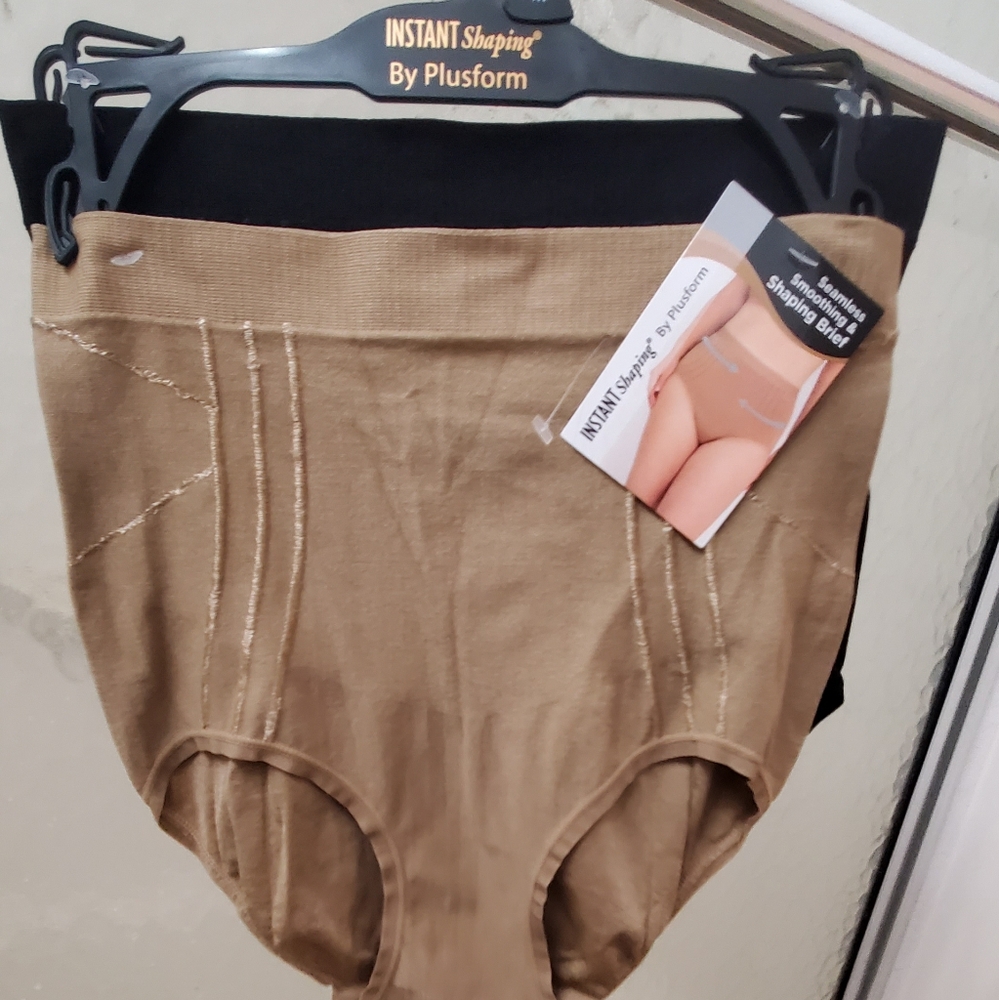 NWT Instant Shaping By Plusform. Sz M; Seamless Smoothing & Shaping Briefs. $35.